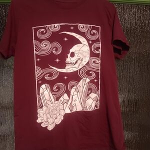 Women's Burgundy Graphic Tee - Short Sleeve